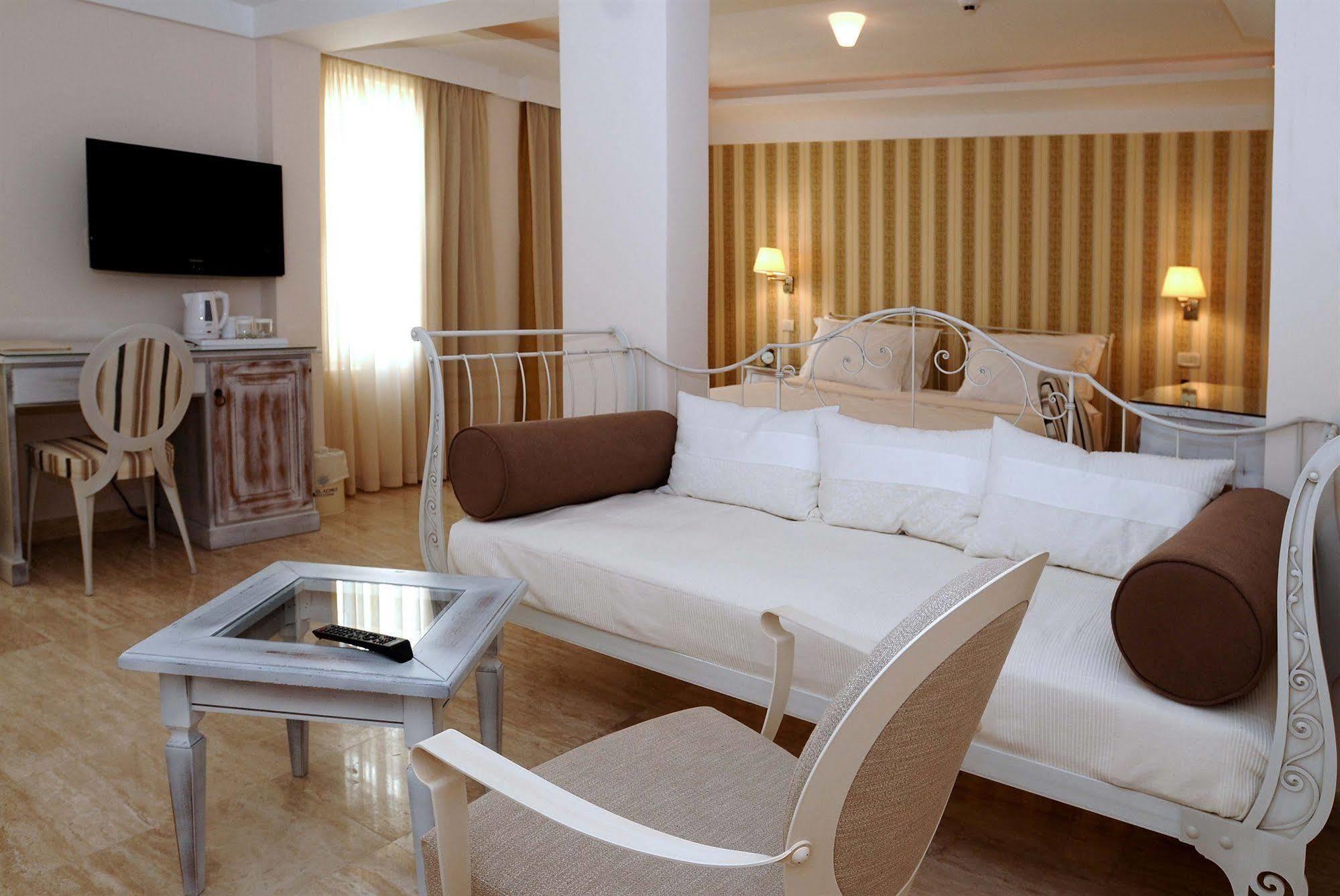 Hotel Azimut Sveti Stefan Zewnętrze zdjęcie